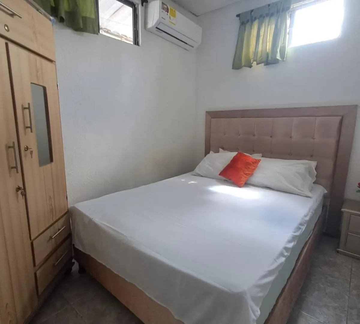 Le Reve Cartagena, Tu Apartamento 0*, Cartagena